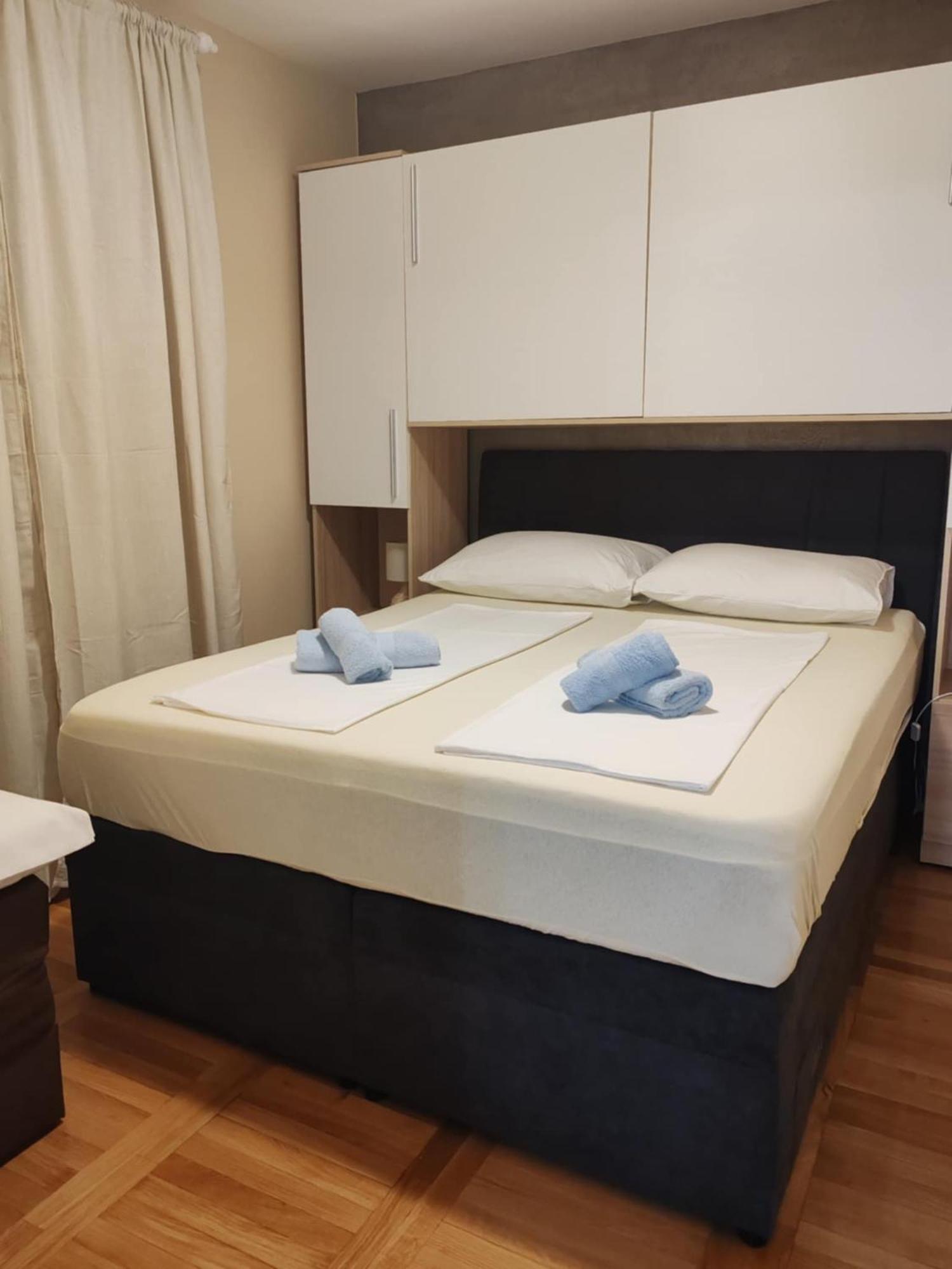 Apartments Bosana XIV Biograd na Moru Kültér fotó